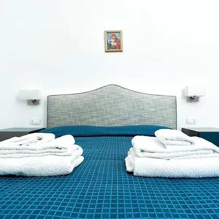 Holiday home La Finestra Sul Corso *